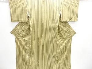 縞に花模様付け下げ小紋着物